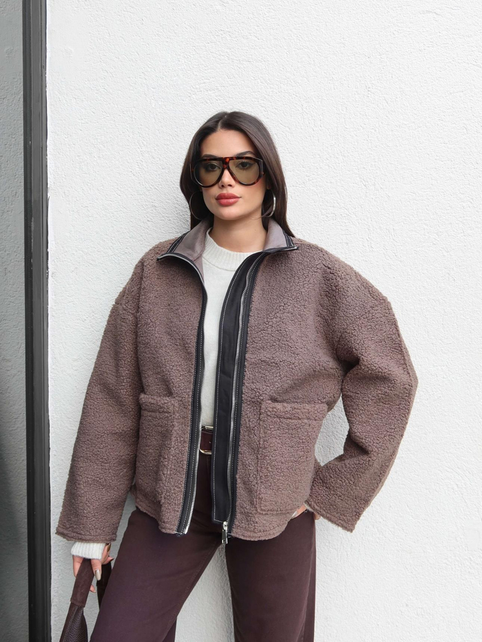 Dik Yaka Açık Cep Peluş Mont