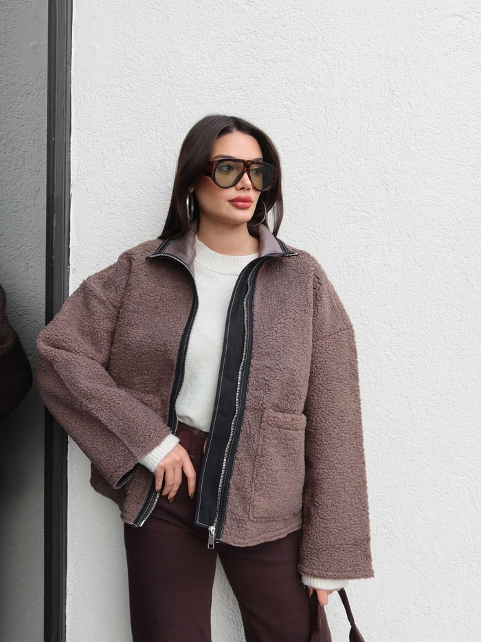 Dik Yaka Açık Cep Peluş Mont