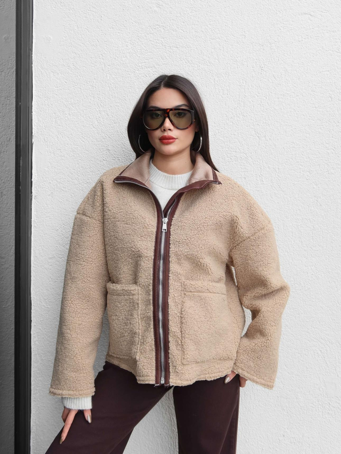 Dik Yaka Açık Cep Peluş Mont