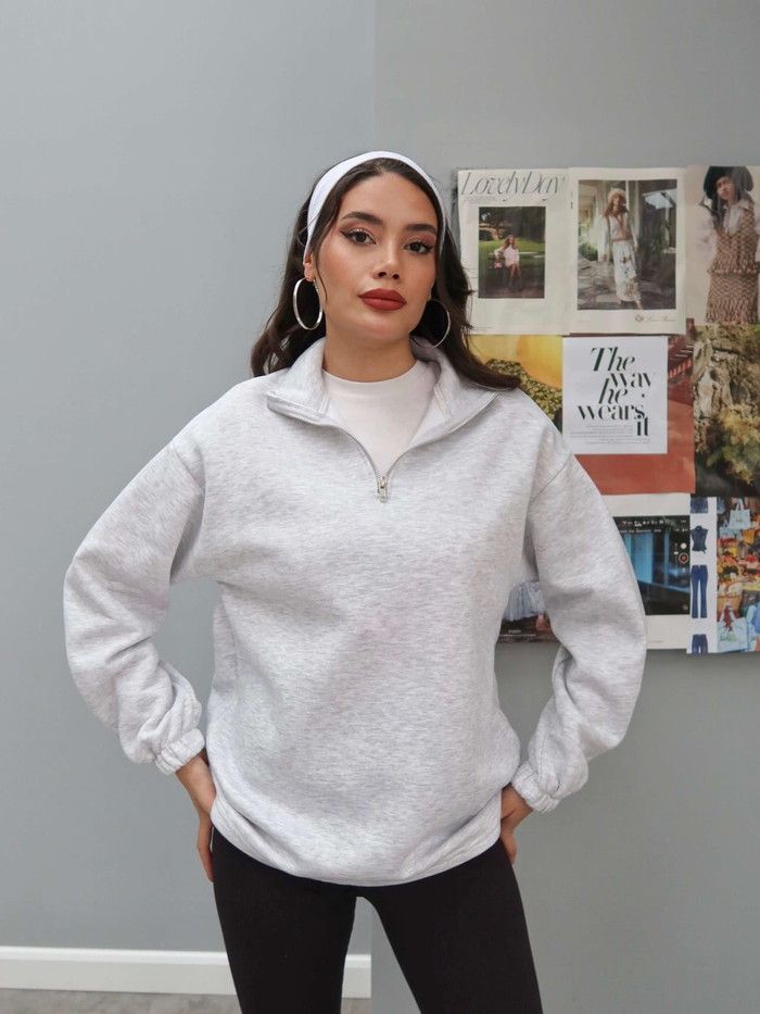 Dik Yaka Fermuarlı Düz Sweat