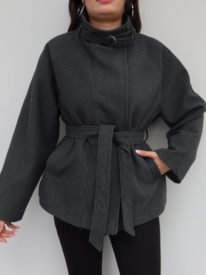 Dik Yaka Kemerli Oversize Kaşe Kaban