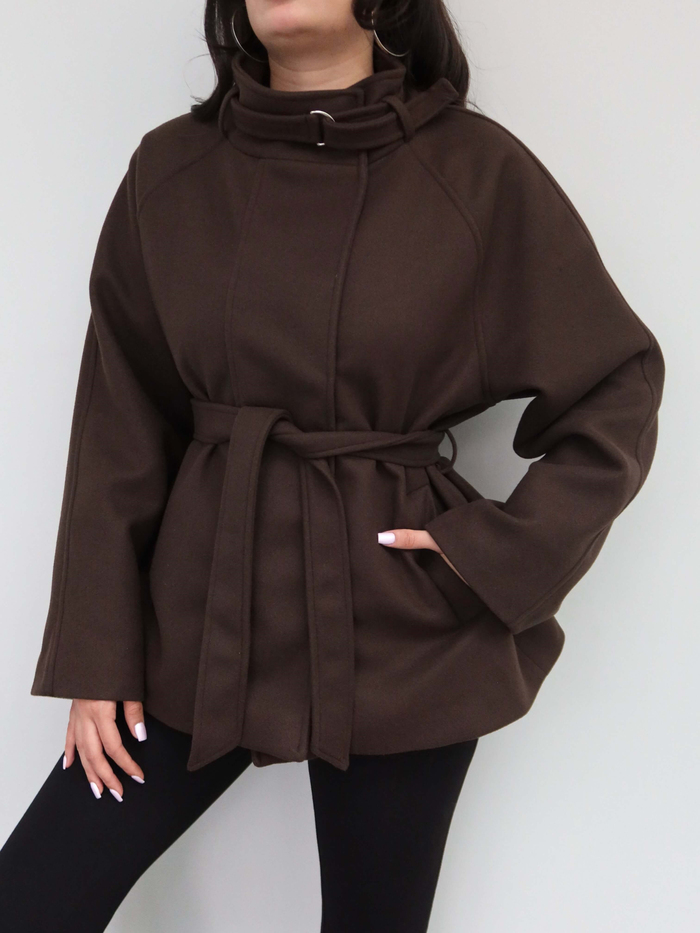 Dik Yaka Kemerli Oversize Kaşe Kaban