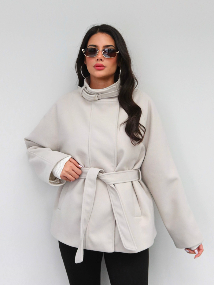 Dik Yaka Kemerli Oversize Kaşe Kaban