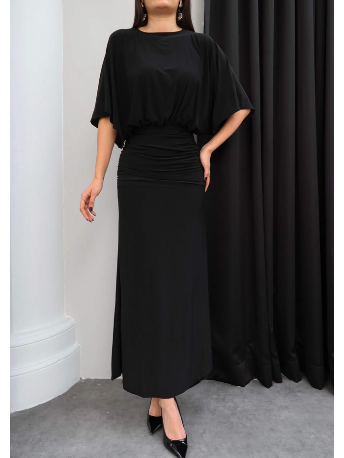 Drape Detaylı Dökümlü Uzun Elbise