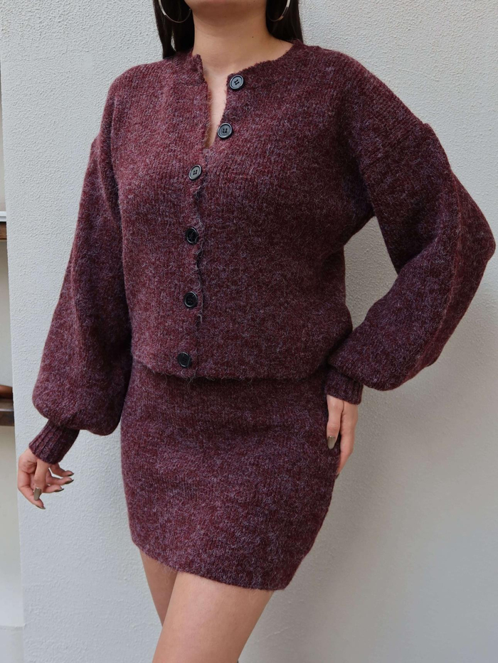 Düğmeli Fitil Desen Etekli Triko Takım
