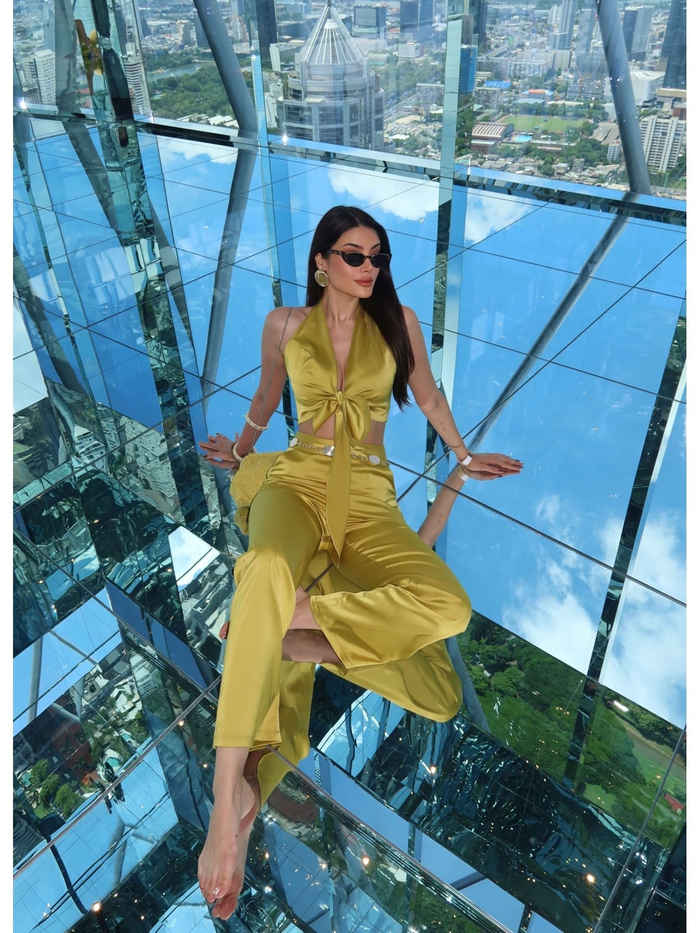 EH Collection Bağlama Detaylı Saten Crop Takım