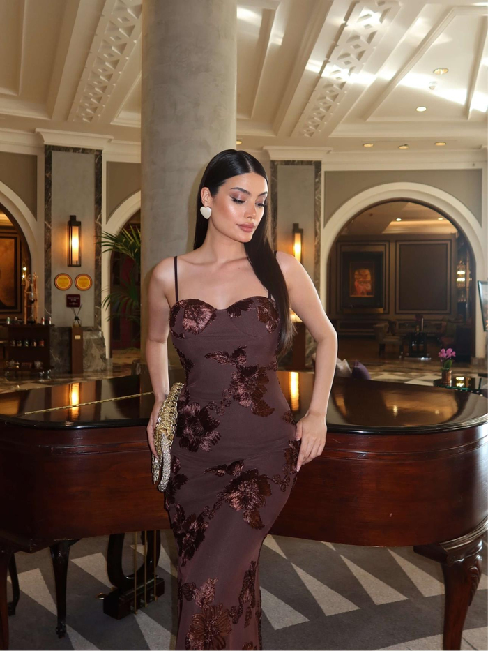 EH Collection Çiçek İşlemeli Tül Davet Elbise