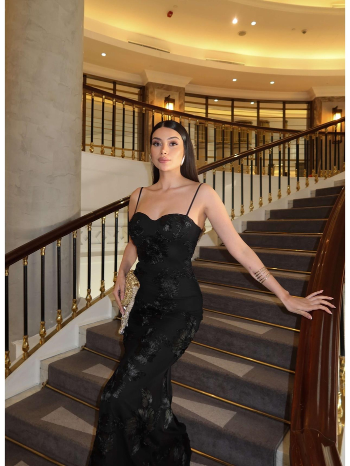 EH Collection Çiçek İşlemeli Tül Davet Elbise