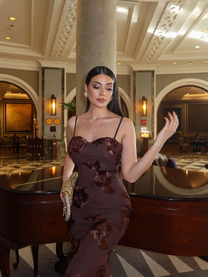 EH Collection Çiçek İşlemeli Tül Davet Elbise