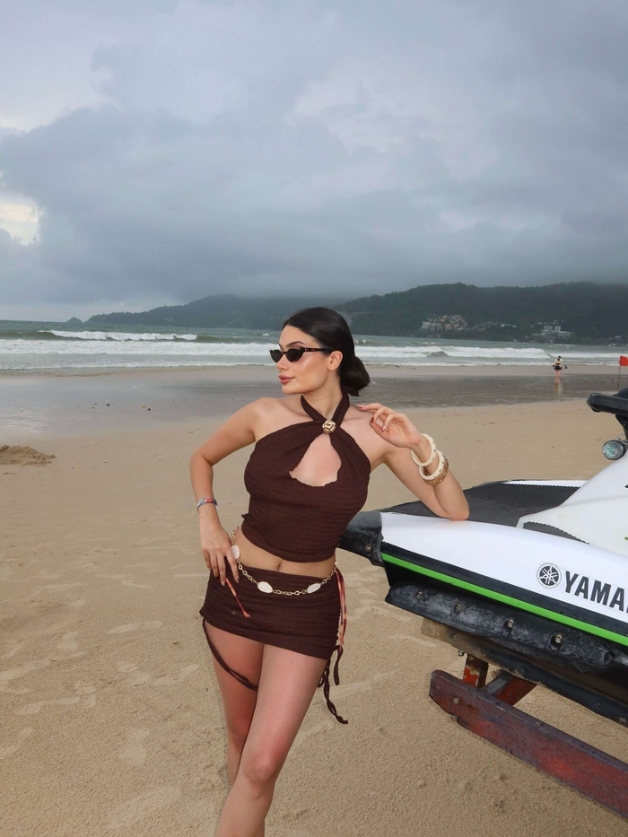 EH Collection Halter Yaka Aksesuar Detay Takım