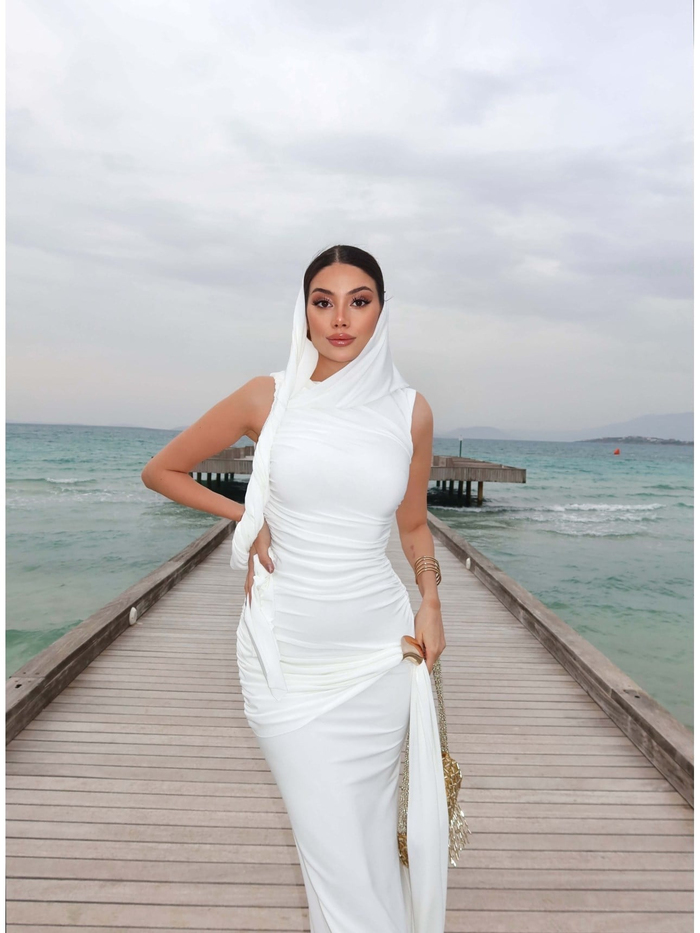 EH Collection Pelerin Detaylı Drapeli Uzun Elbise