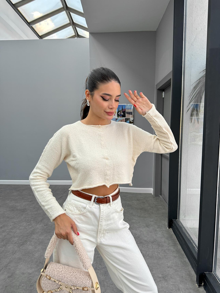 Ekru Uzun Kollu Crop Kazak