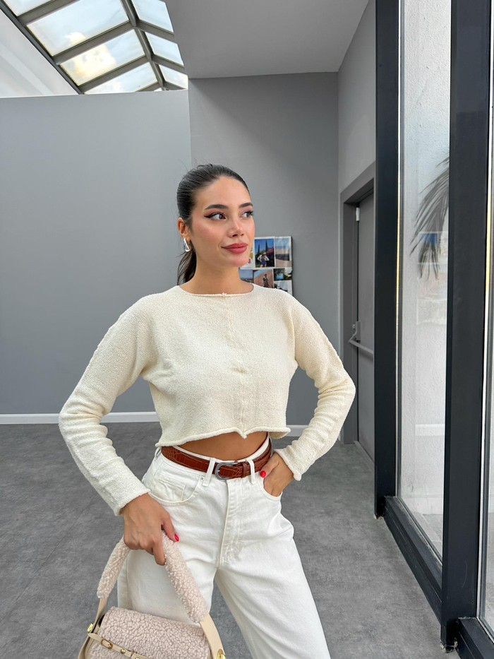 Ekru Uzun Kollu Crop Kazak