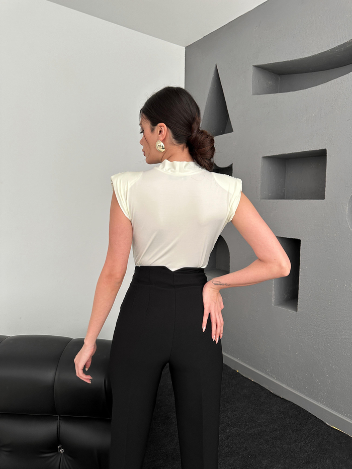 Ekru Vatkalı Bodysuit