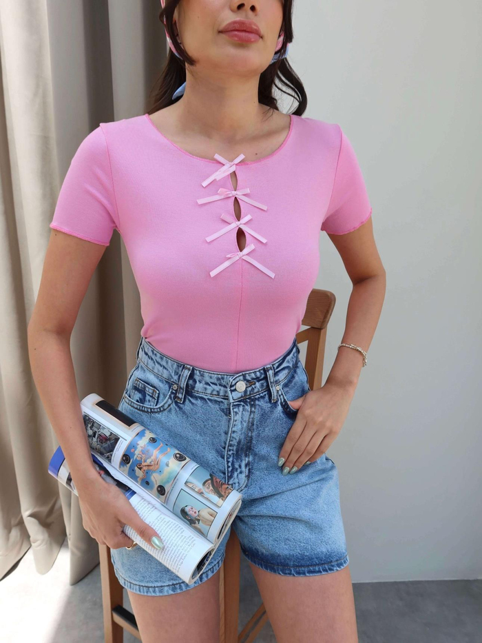 Fiyonk Detaylı T-Shirt