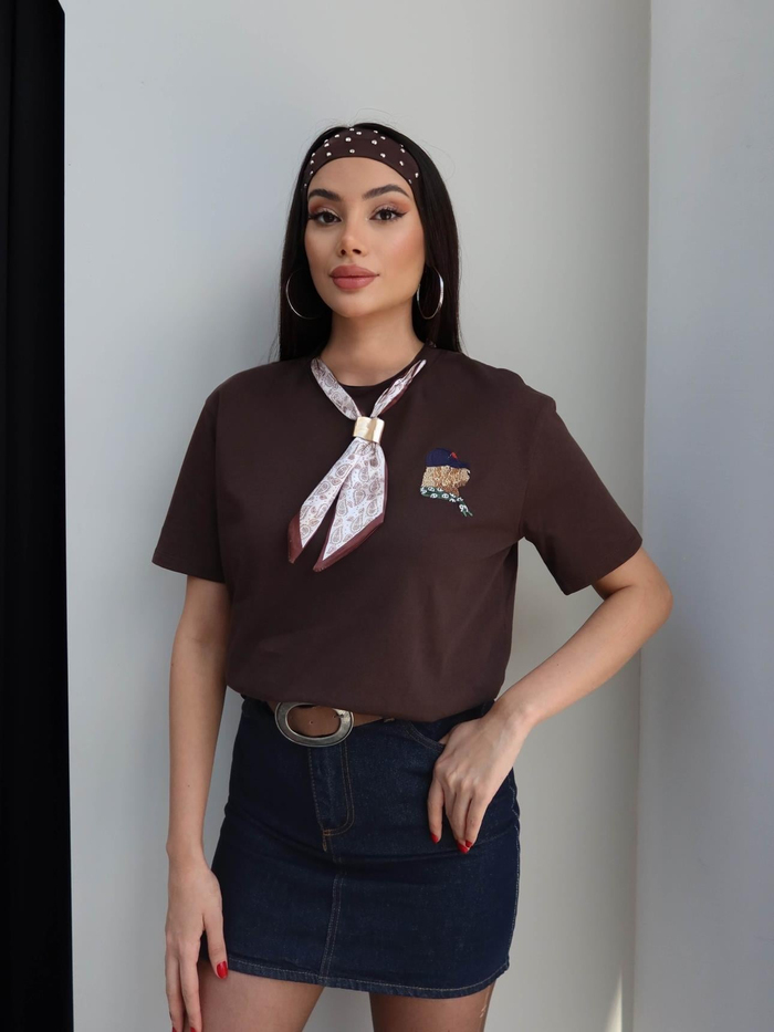 Fular Detay Aksesuarlı Tshirt