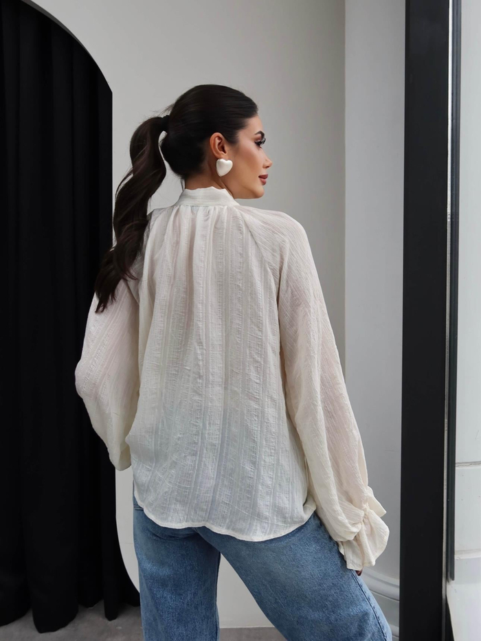 Fular Yakalı Oversize Gömlek