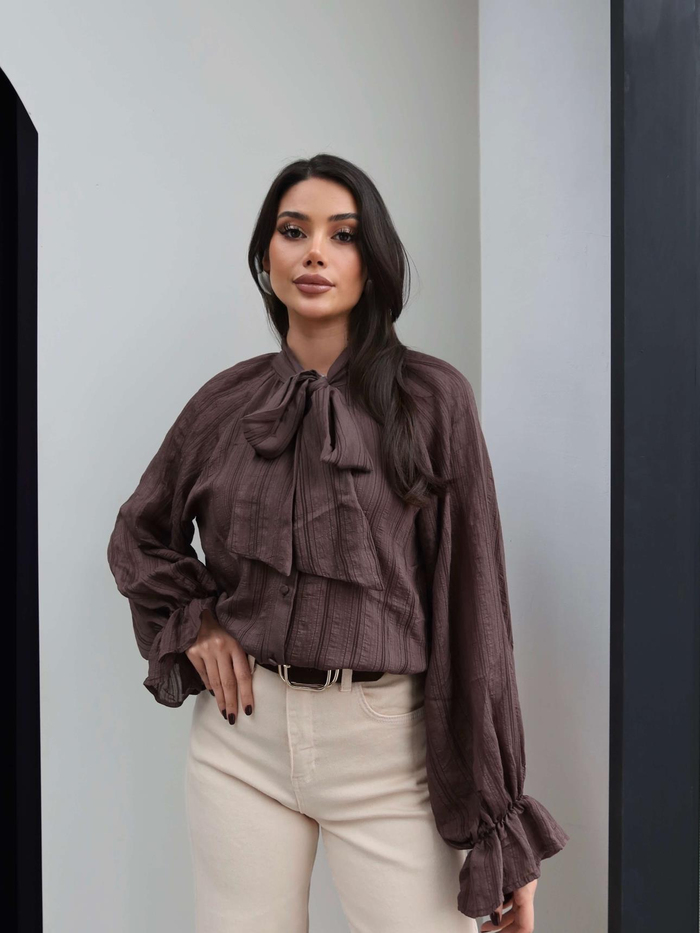 Fular Yakalı Oversize Gömlek