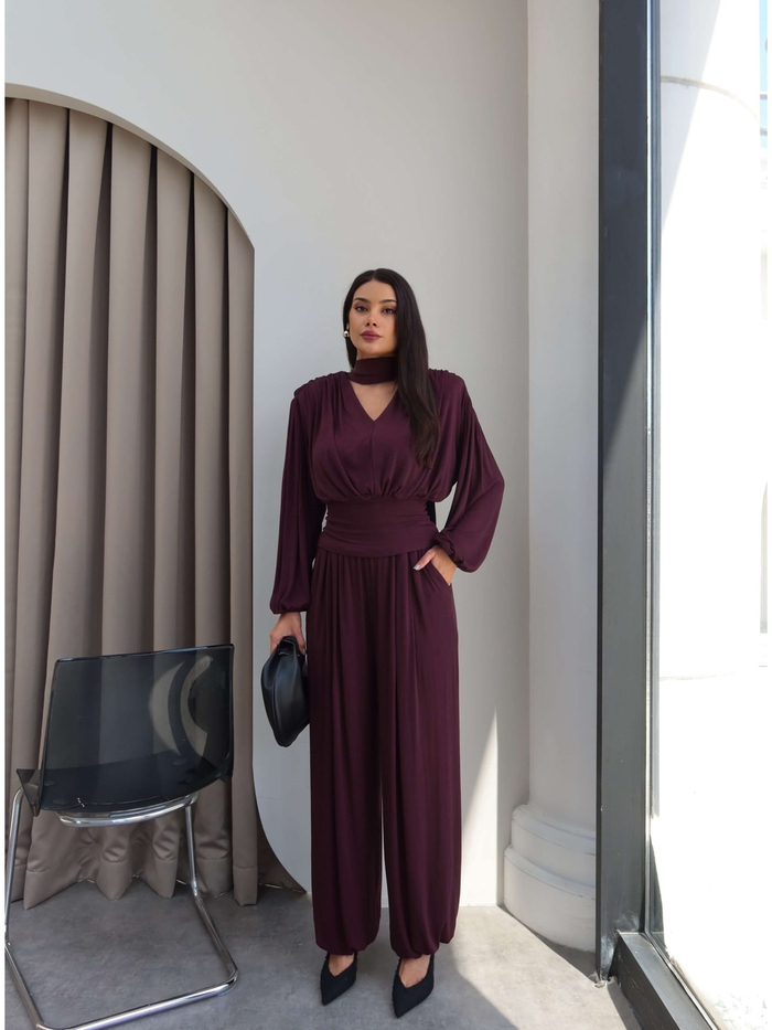 Fularlı Vatkalı Bluz Pantolon Takım