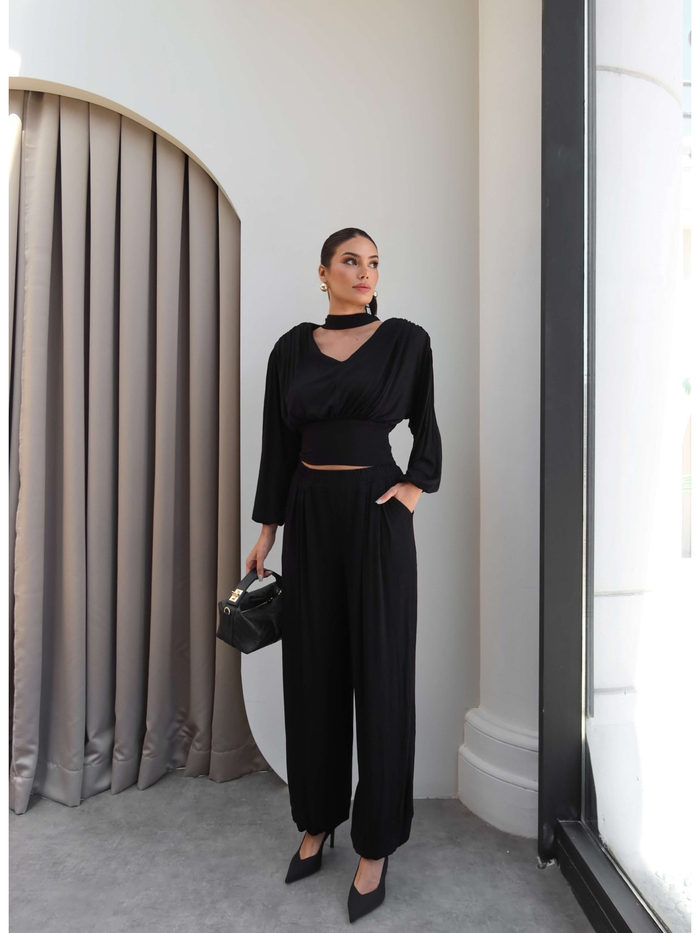 Fularlı Vatkalı Bluz Pantolon Takım