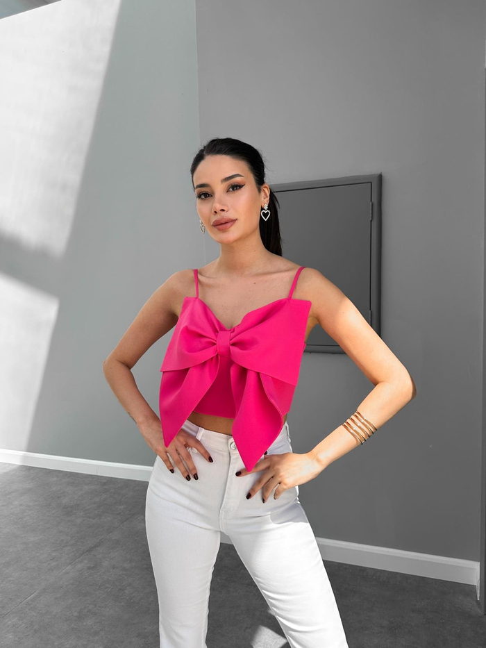 Fuşya Kurdele Detay Askılı Bluz