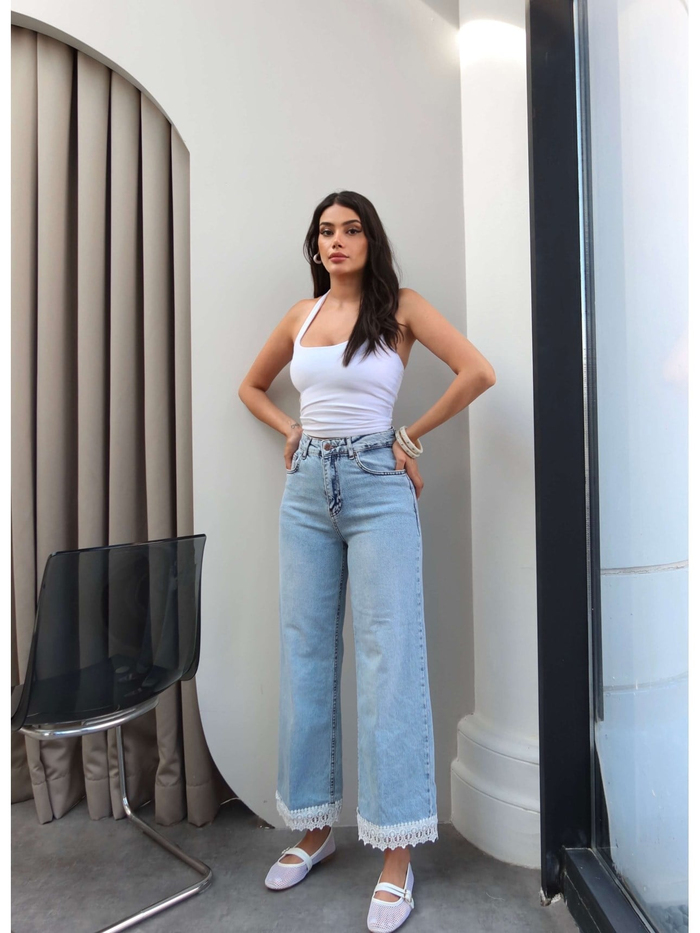 Geniş Paça Dantel Detaylı Jean