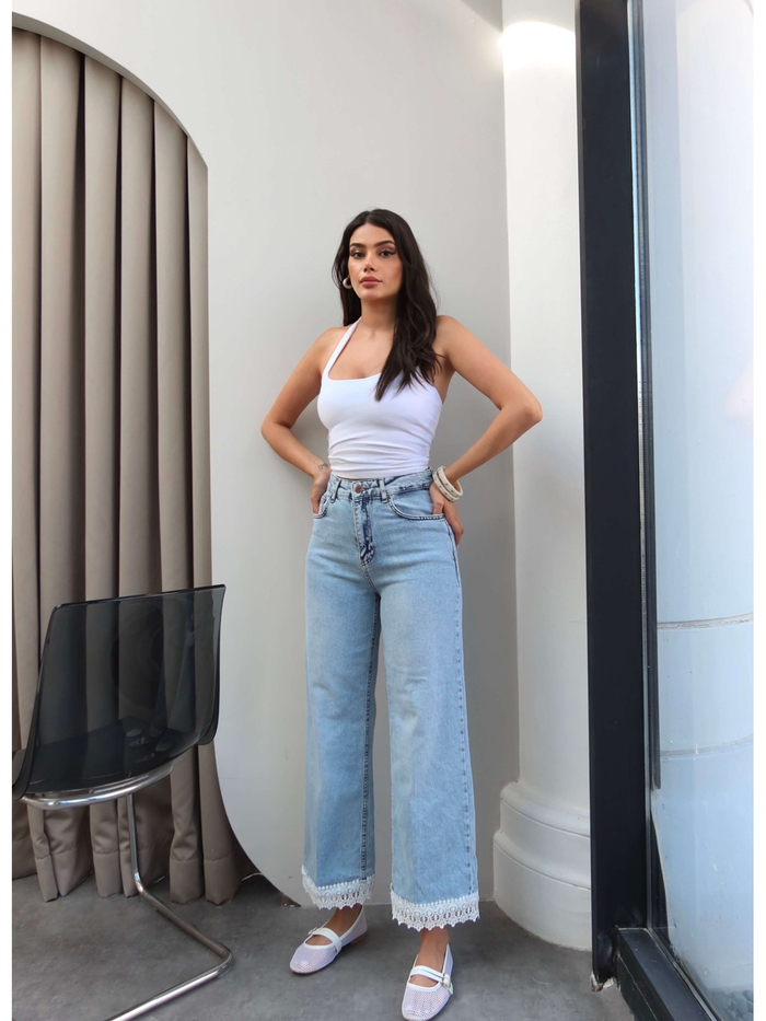Geniş Paça Dantel Detaylı Jean