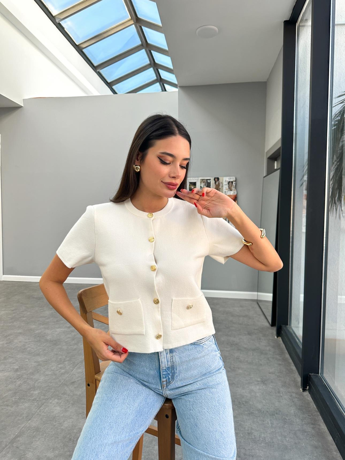 Gold Düğmeli Kısa Kol Triko Hırka