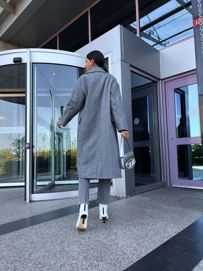 Gri Balıksırtı Oversize Kaban