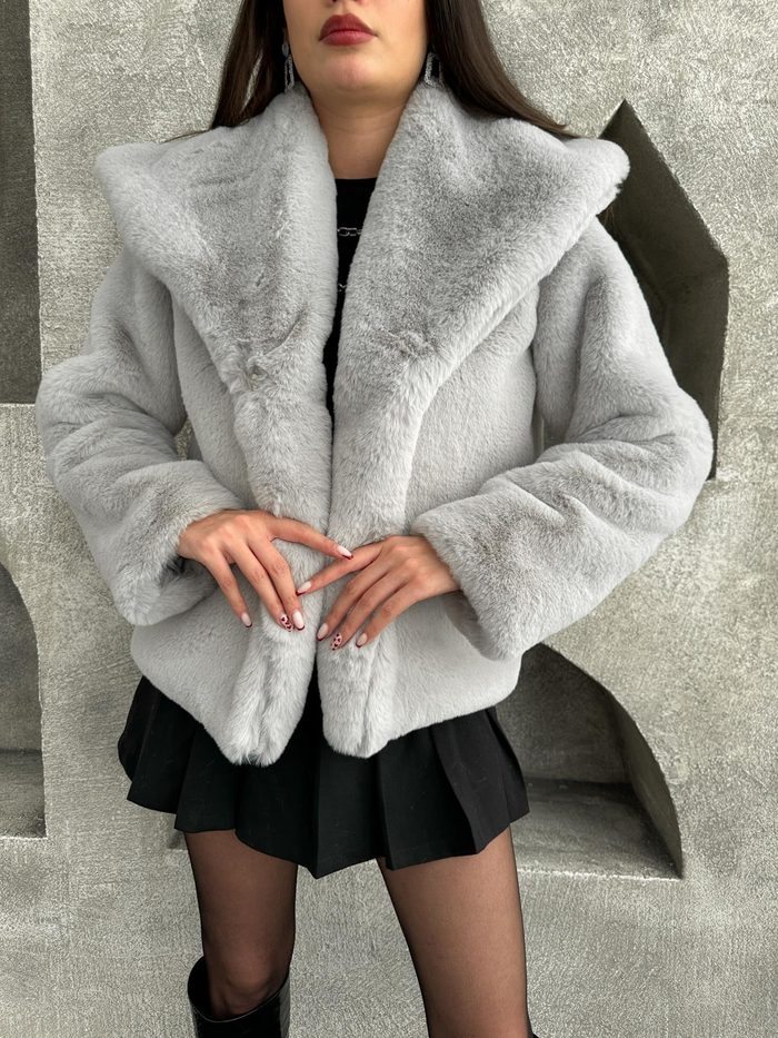 Gri Peluş Kısa Kaban