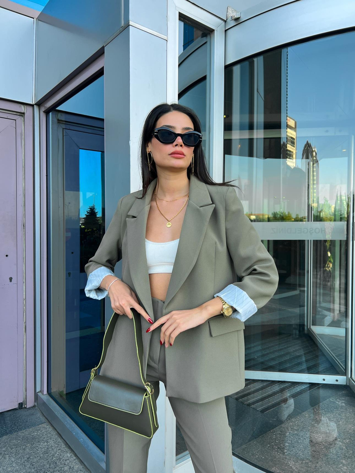 Haki Kolu Katlamalı Blazer Ceket