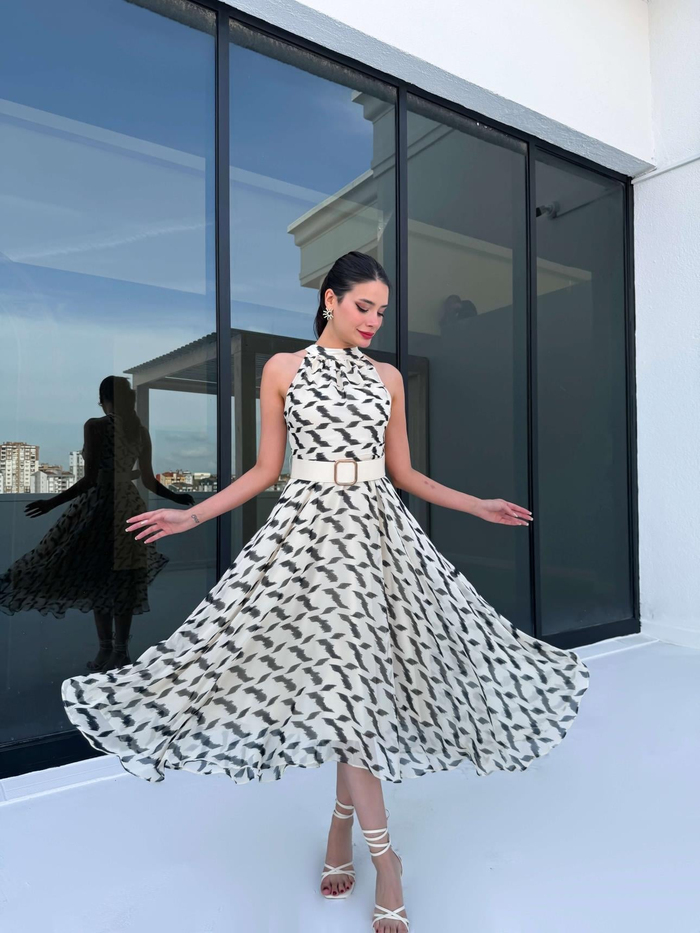 Halter Desenli Kloş Midi Elbise