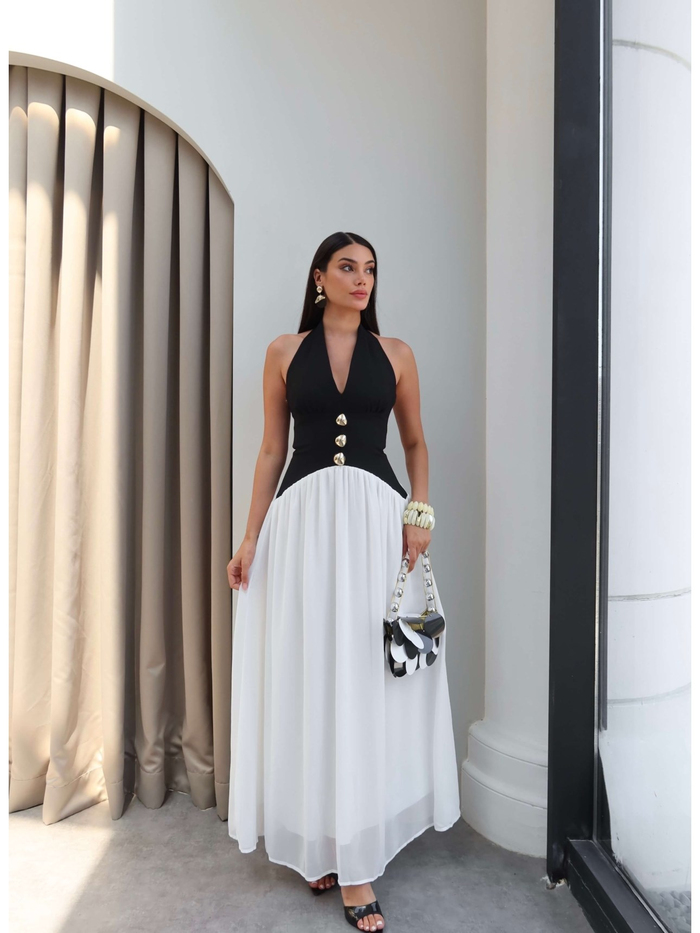 Halter Yaka Aksesuarlı Kloş Elbise