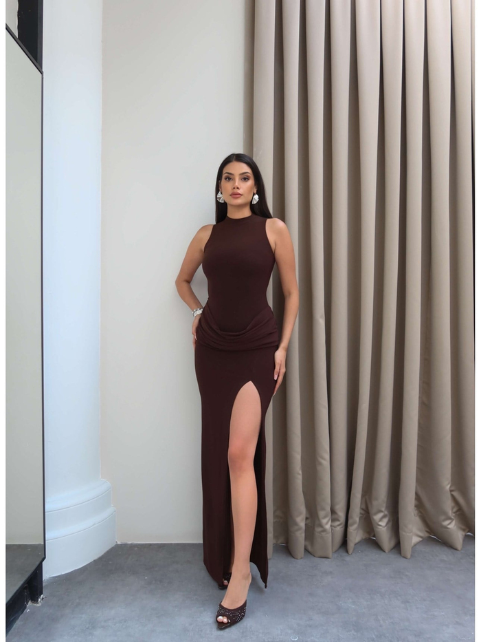 Halter Yaka Bel Drape Yırtmaçlı Elbise