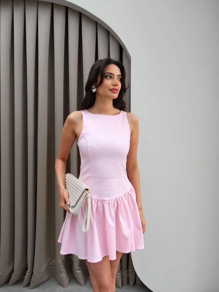 Halter Yaka Eteği Büzgülü Mini Elbise