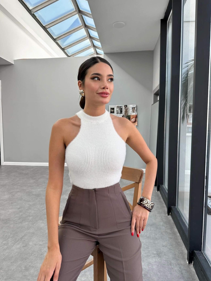 Halter Yaka Peluş Yaka Bluz