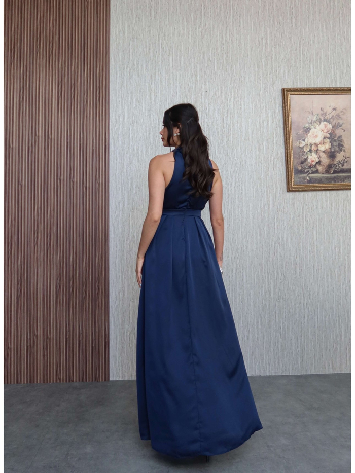Halter Yaka Yırtmaçlı Saten Elbise