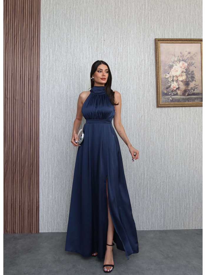 Halter Yaka Yırtmaçlı Saten Elbise