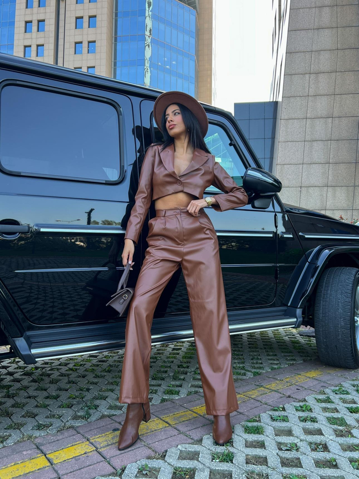 Kahve  Crop Blazer Deri Takım