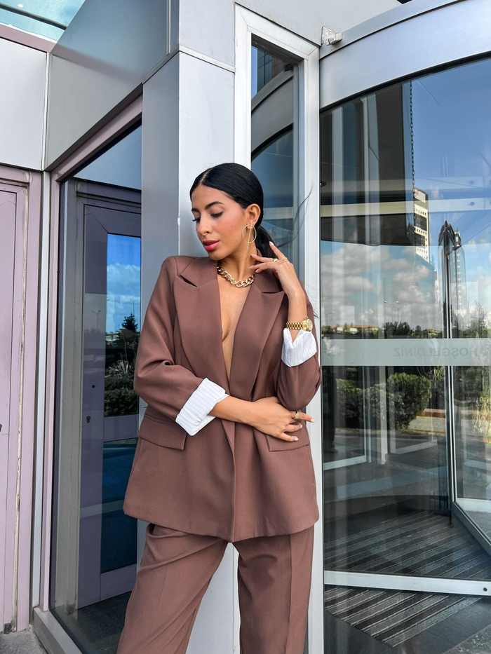 Kahve Kolu Katlamalı Blazer Ceket