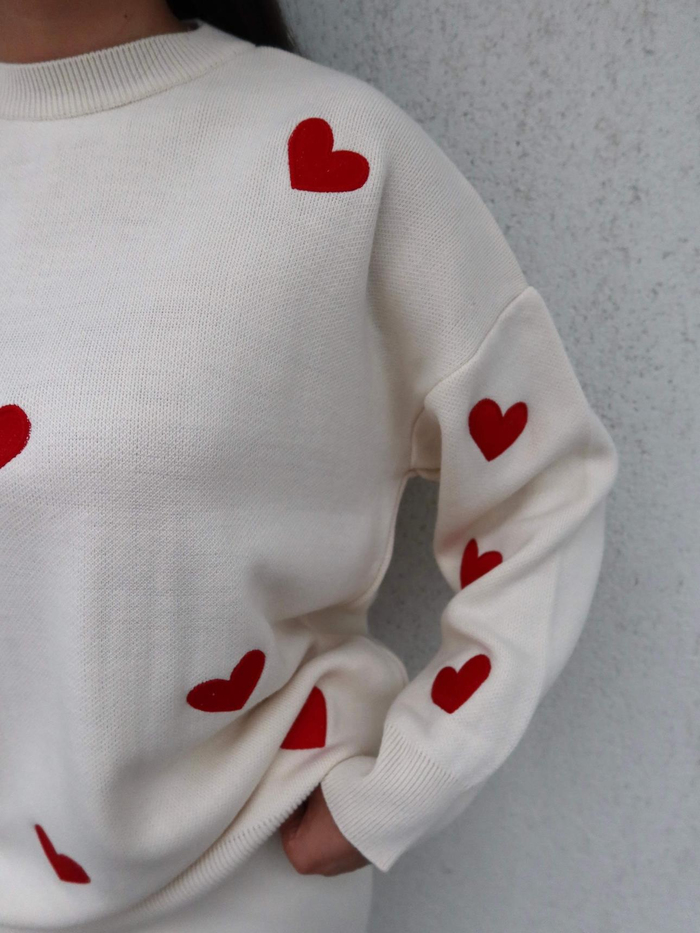 Kalp Nakışlı Kazak