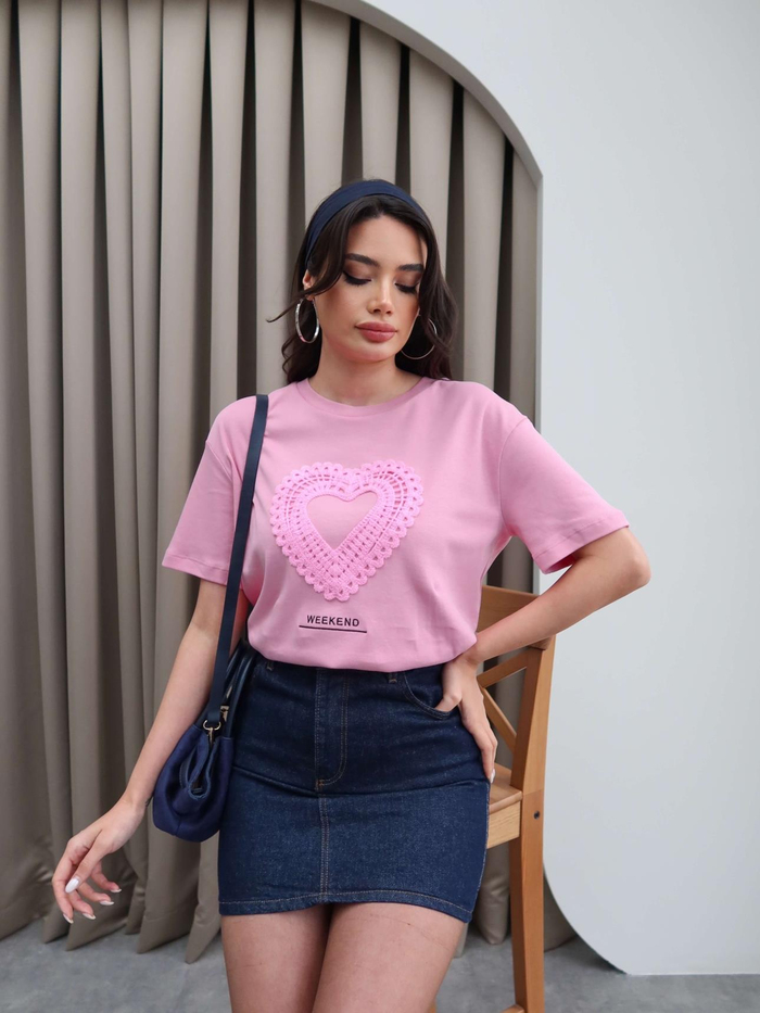 Kalp Nakışlı T-Shirt