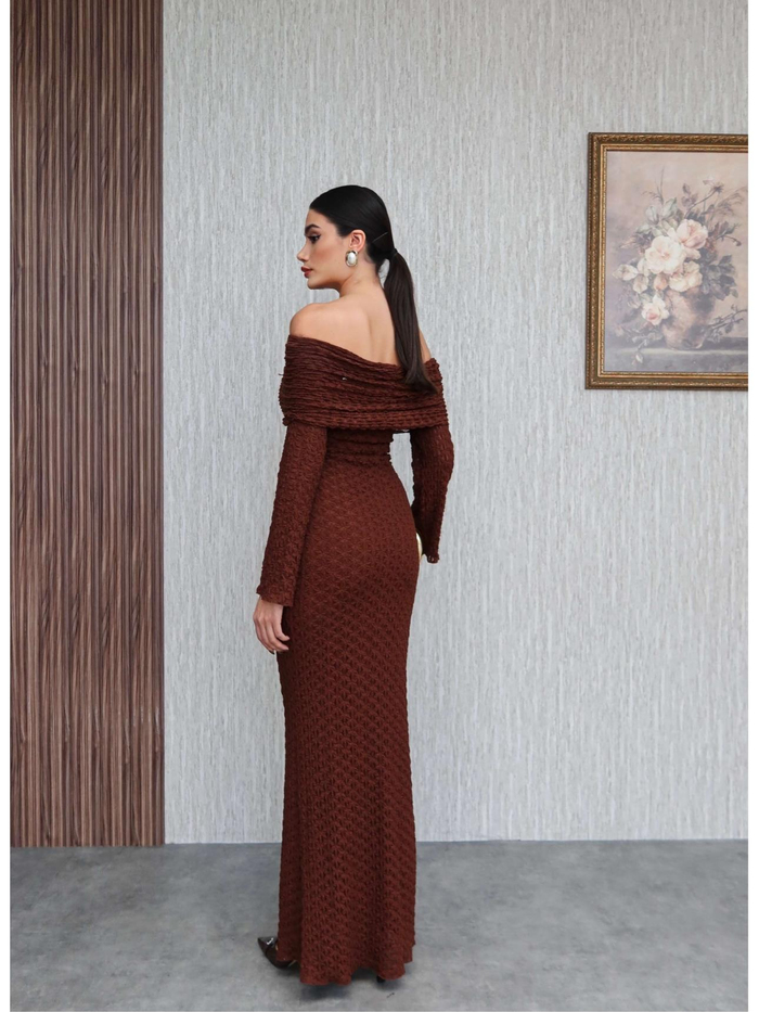 Kayık Yaka Dantelli Elbise