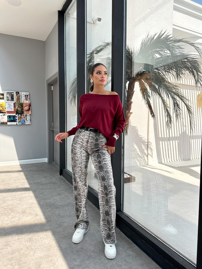 Kayık Yaka Oversize Triko Kazak