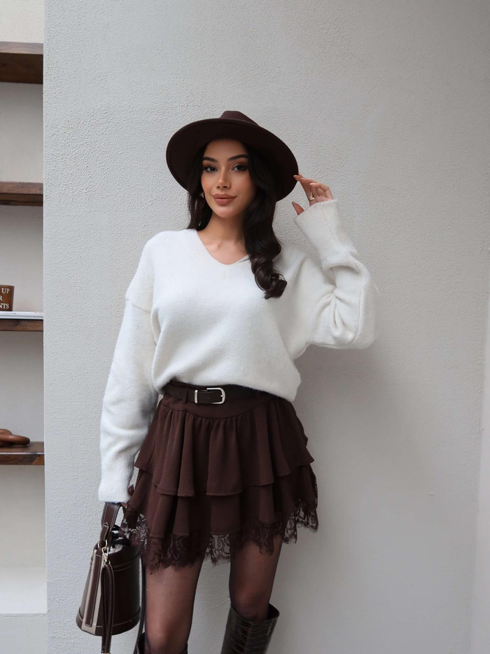 Kemerli Dantel Detay Mini Etek