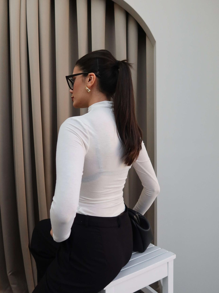 Kendinden Yakalı Body