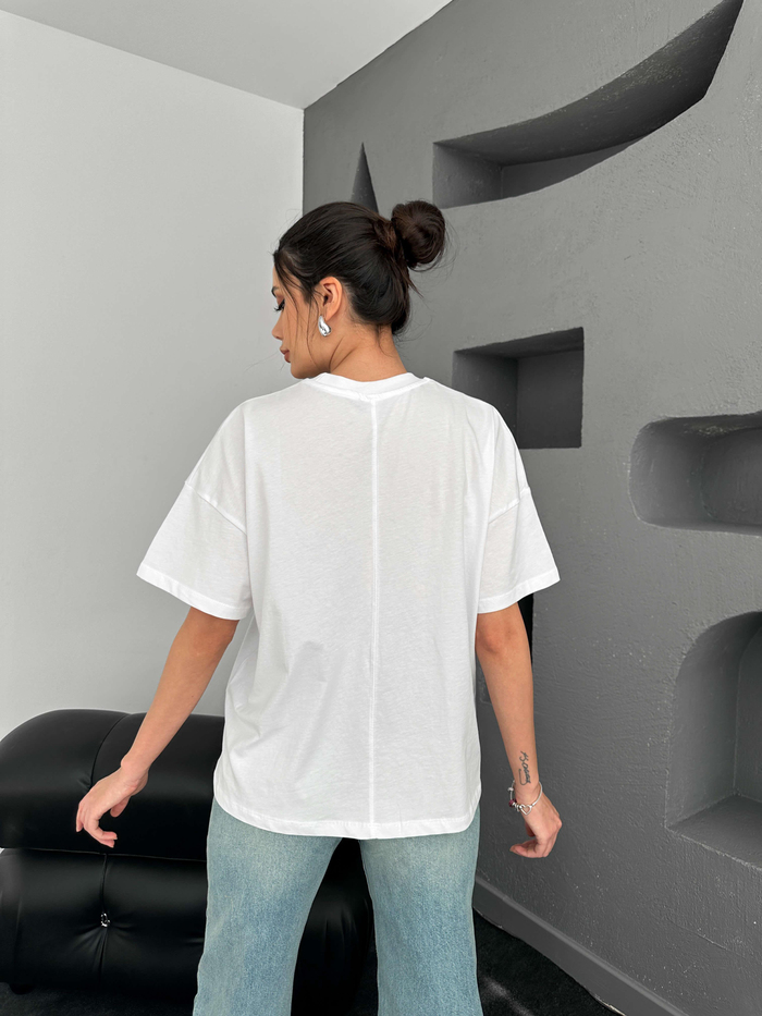 Kırmızı Minik Yazılı Tshirt