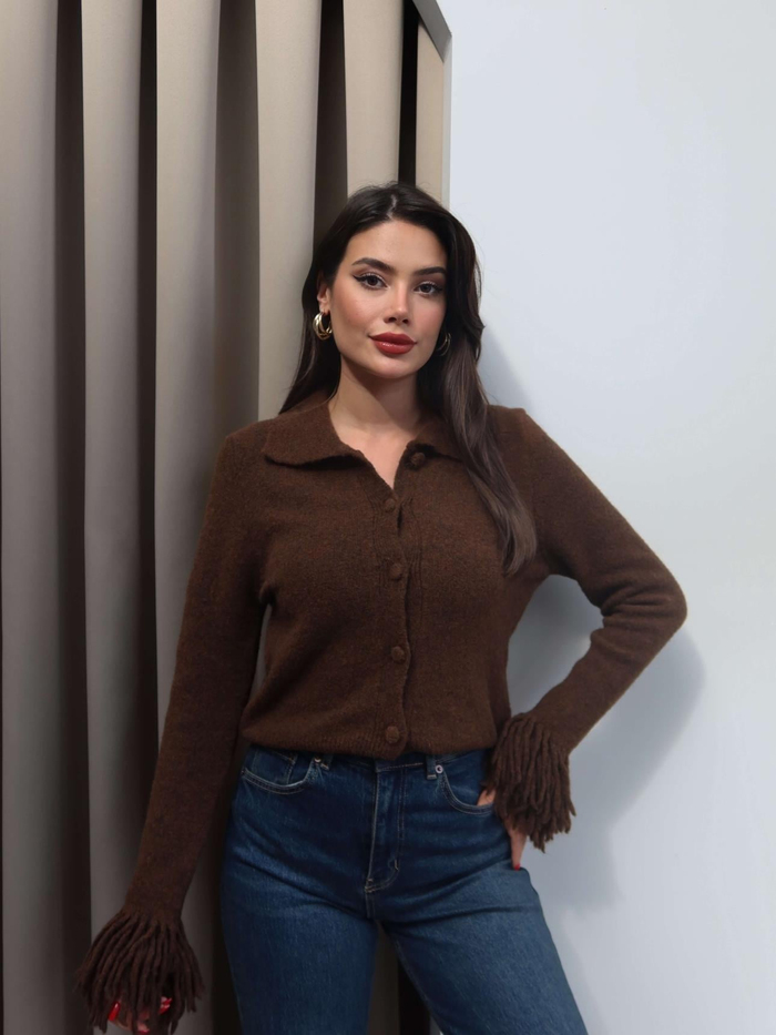 Kol Püsküllü Düğmeli Hırka