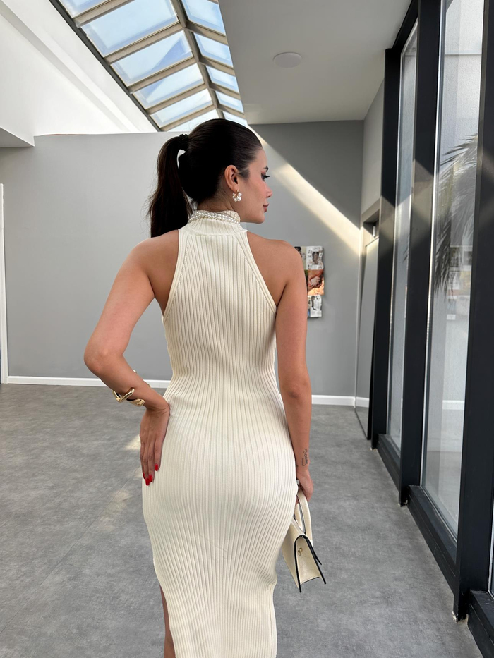 Krem Halter Yaka Triko Elbise