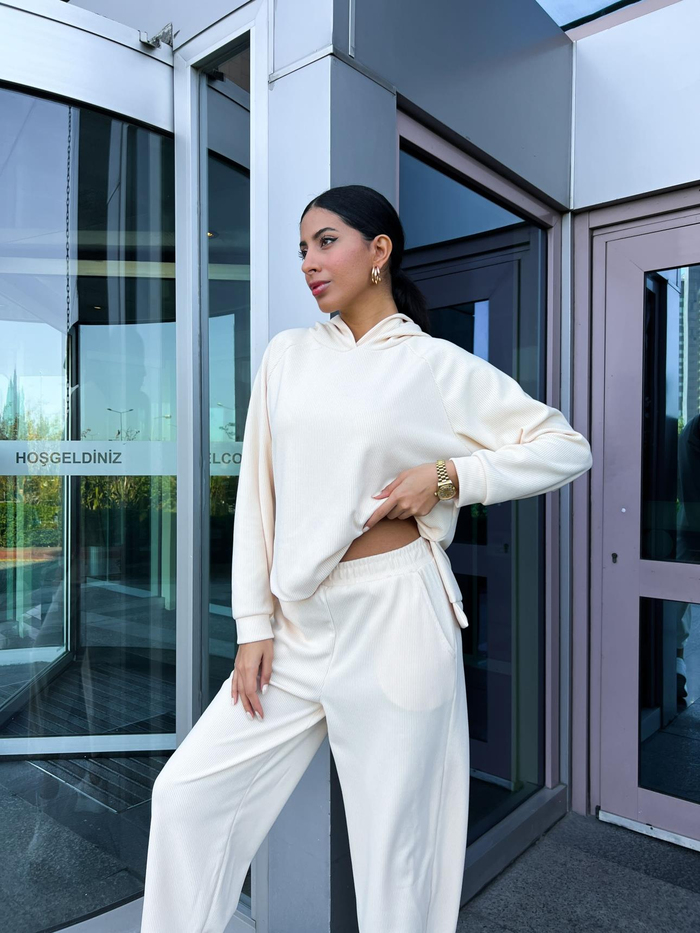 Krem Kapüşonlu Oversize Takım